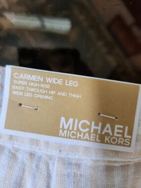 Michael Kors Carmen Wide Leg Pants in Beige, size 4, waist 32" (80 cm), 42"long